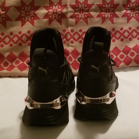 Puma - Picture 5 of 7